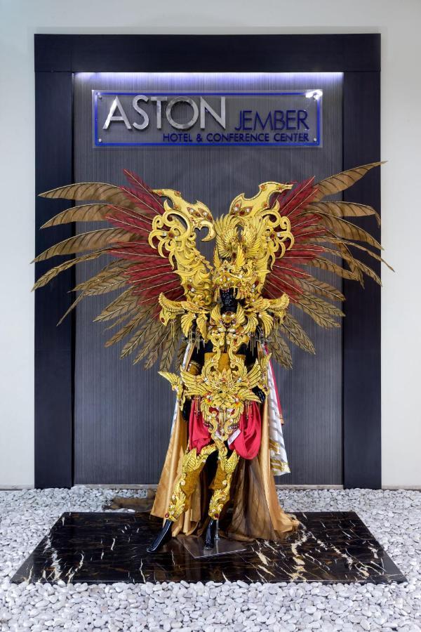 อัสตันเจ็มเบอร์โฮเต็ล&คอนเฟอเรนซ์เซนเตอร์ Hotel เจมเบอร์ ภายนอก รูปภาพ