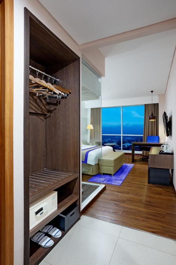 อัสตันเจ็มเบอร์โฮเต็ล&คอนเฟอเรนซ์เซนเตอร์ Hotel เจมเบอร์ ภายนอก รูปภาพ