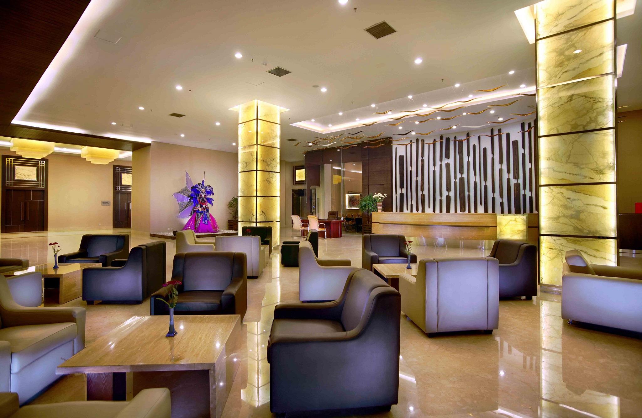 อัสตันเจ็มเบอร์โฮเต็ล&คอนเฟอเรนซ์เซนเตอร์ Hotel เจมเบอร์ ภายนอก รูปภาพ