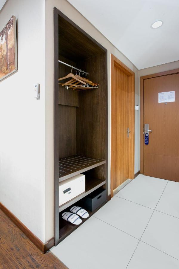 อัสตันเจ็มเบอร์โฮเต็ล&คอนเฟอเรนซ์เซนเตอร์ Hotel เจมเบอร์ ภายนอก รูปภาพ